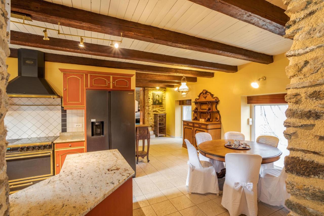 La Longere Du Tertre - Charmante Longere De 400M2 Proche Plage Cancale Exterior photo